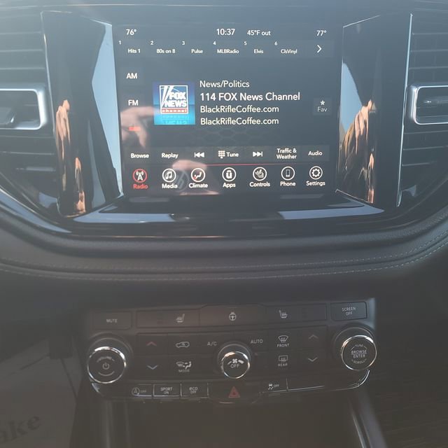 Used 2024 Dodge Durango SXT image 17