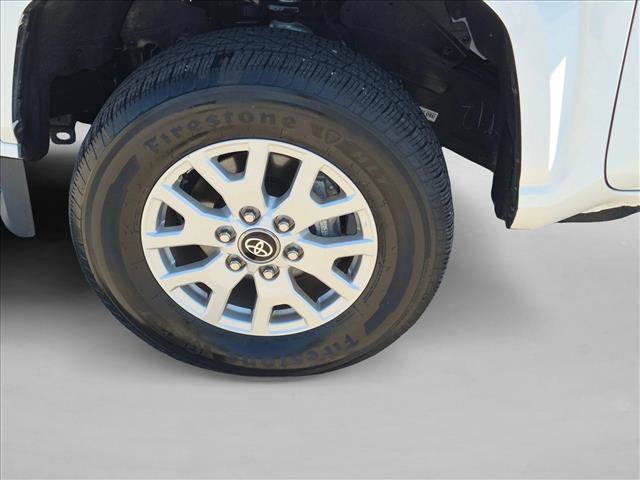 Used 2025 Toyota Tacoma SR AWD/4WD image 25