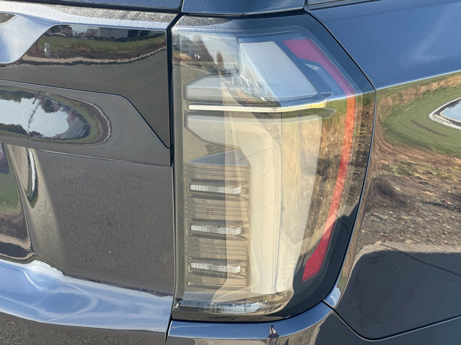 New 2026 Chevrolet Suburban Z71 w/ Z71 Off-Road Package image 34