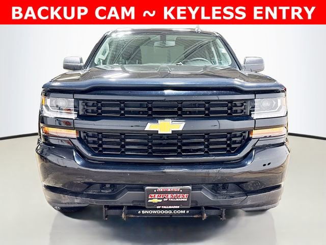 Used 2018 Chevrolet Silverado 1500 Custom w/ Custom Value Package image 3