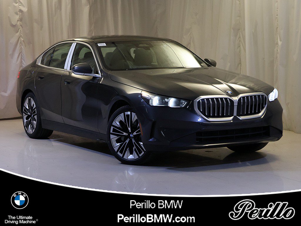 New 2026 BMW 530i xDrive w/ Premium Package