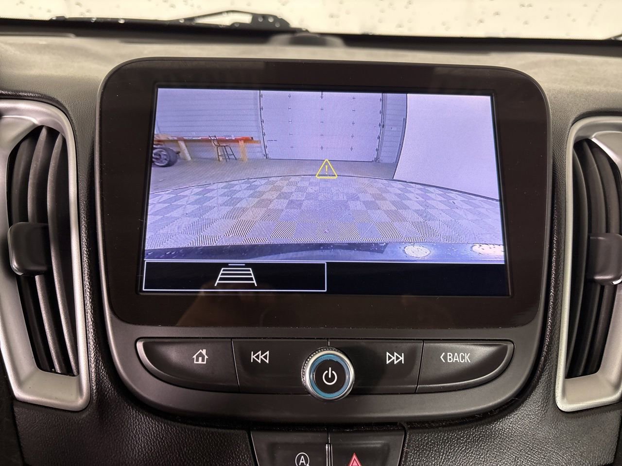 Used 2024 Chevrolet Malibu LT image 17