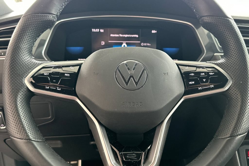 Used 2022 Volkswagen Tiguan SE R-Line AWD/4WD image 22
