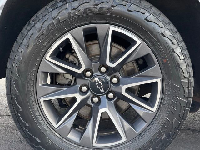 Used 2021 Chevrolet Tahoe Z71 w/ Z71 Signature Package image 9