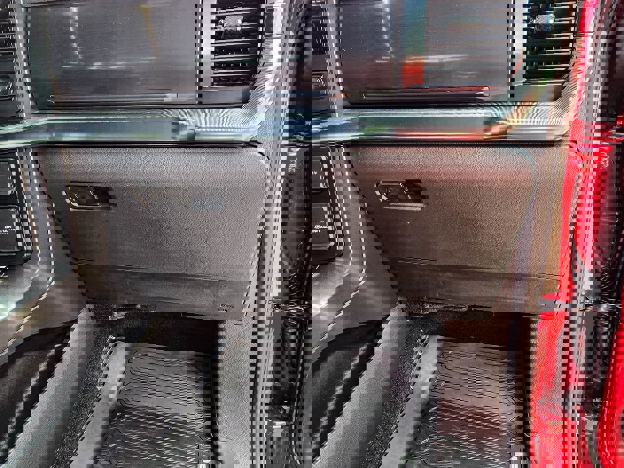 Used 2025 Ford F150 Lariat w/ Equipment Group 501A Mid AWD/4WD image 47