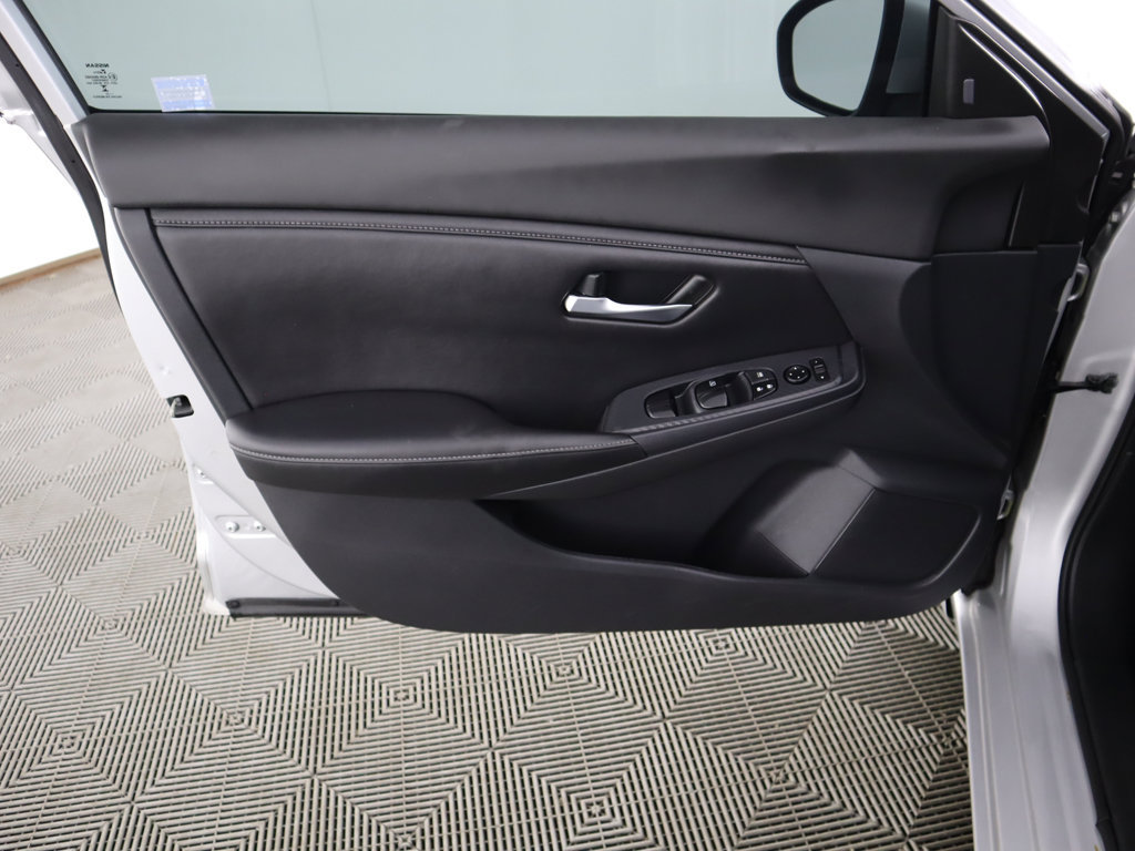 Used 2023 Nissan Sentra SV FWD image 20