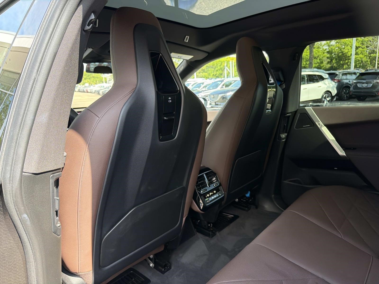 Certified 2024 BMW iX xDrive50 w/ Convenience Package AWD/4WD image 12