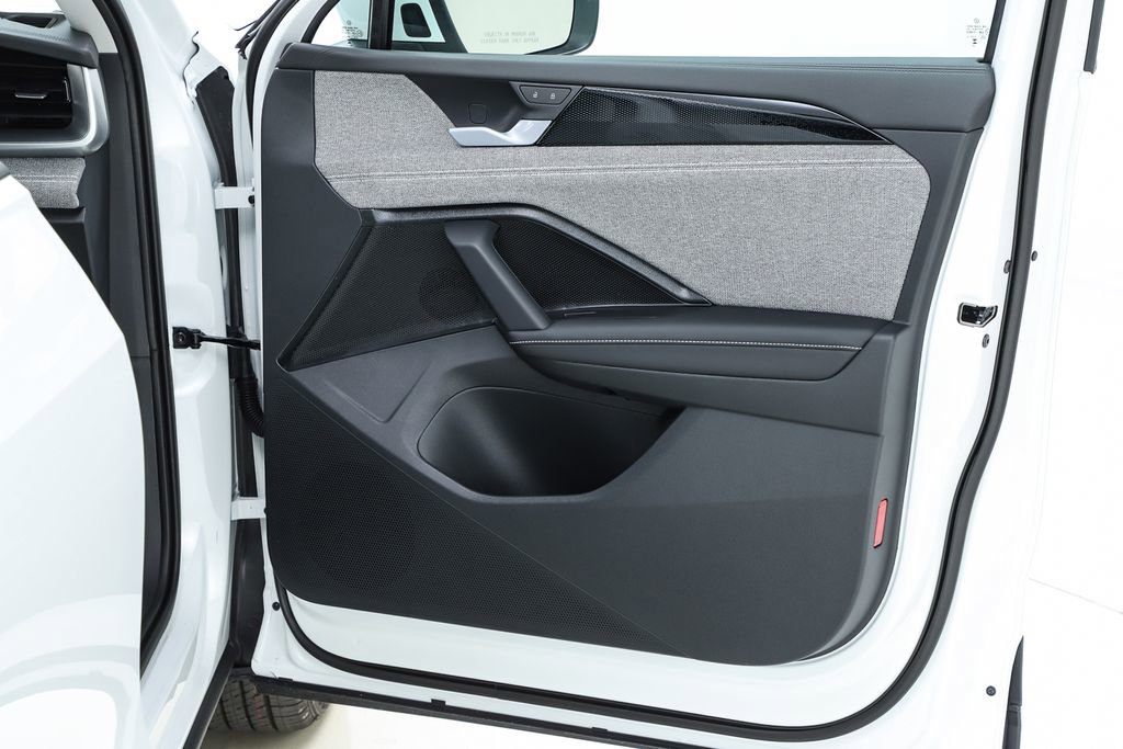 New 2026 Volkswagen Tiguan S image 68