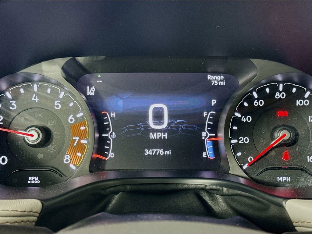 Used 2025 Jeep Compass Limited AWD/4WD image 15