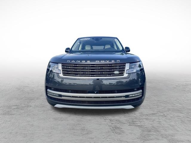 Used 2024 Land Rover Range Rover SE AWD/4WD image 2