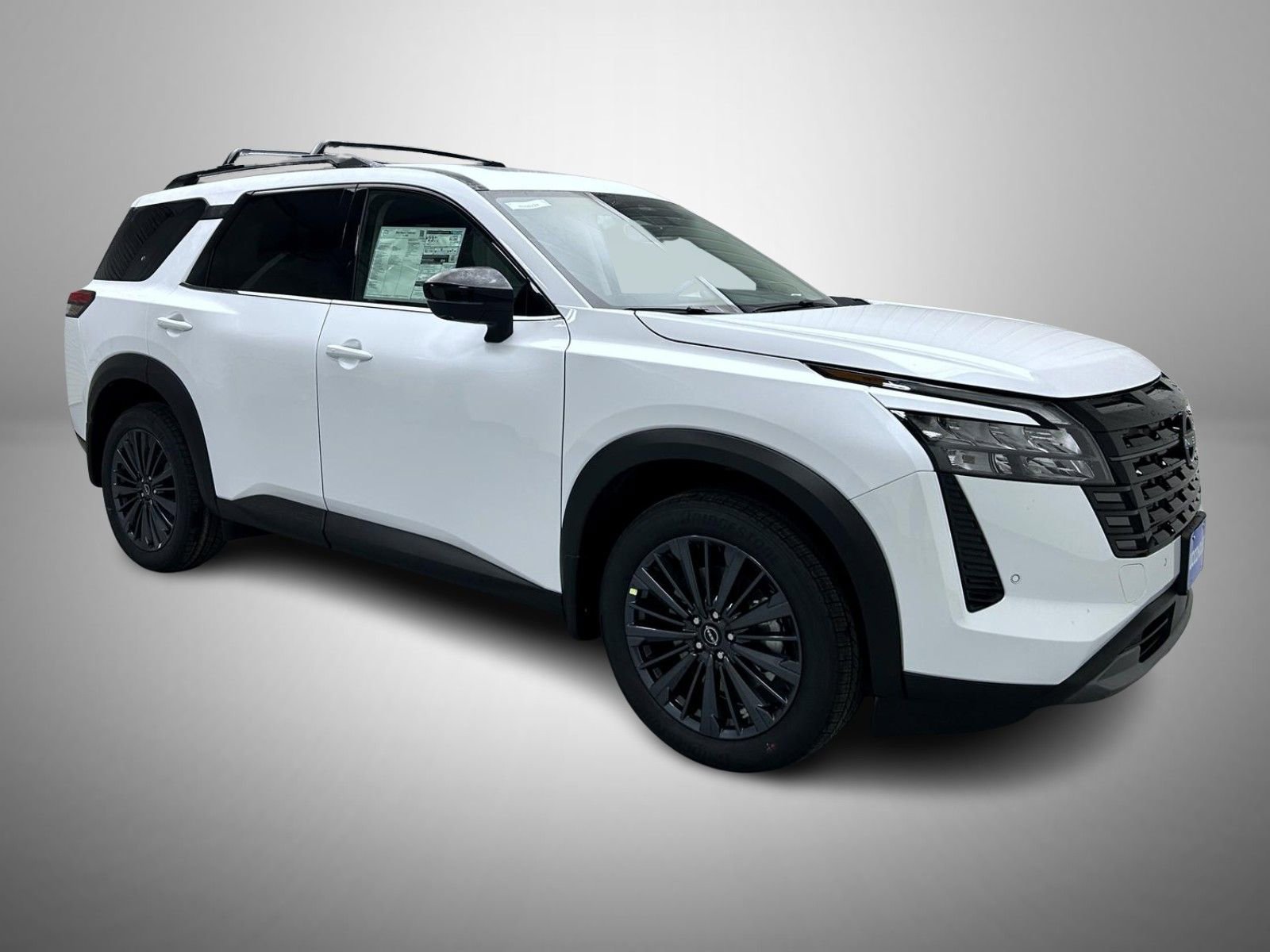 New 2026 Nissan Pathfinder SL image 3