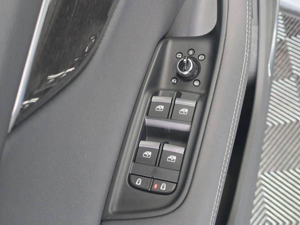 Used 2025 Audi Q7 3.0T Premium Plus AWD/4WD image 21