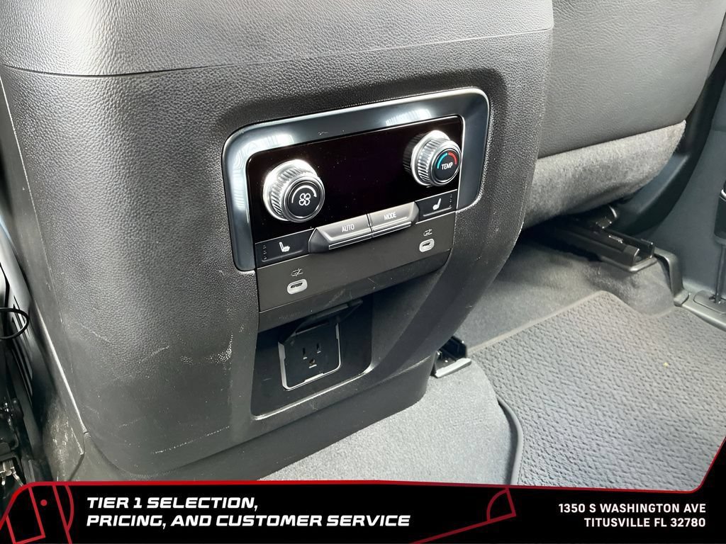 Used 2024 GMC Yukon XL Denali RWD image 20