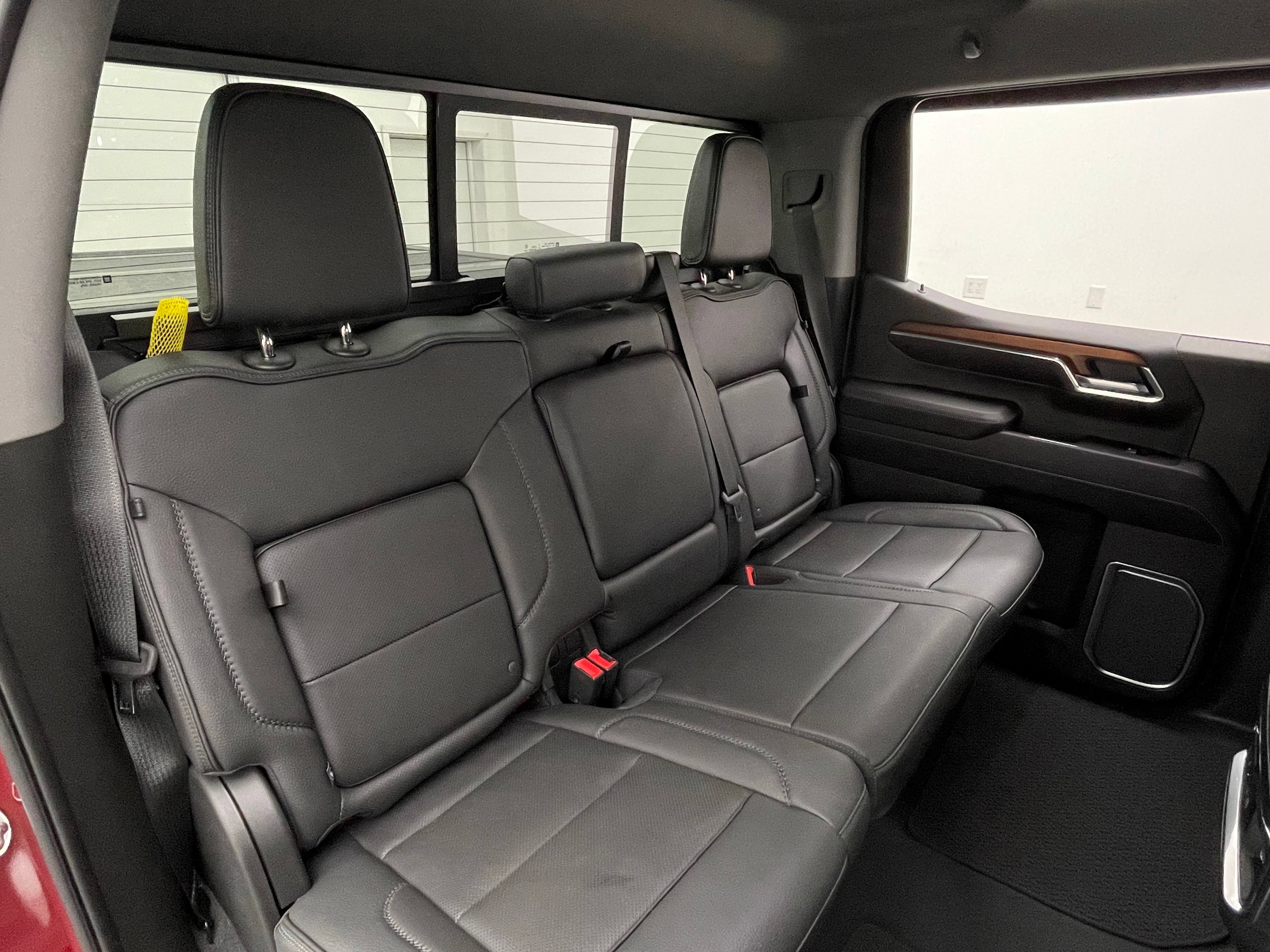 Used 2022 GMC Sierra 1500 Denali w/ Technology Package AWD/4WD image 41