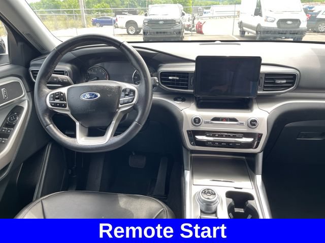 Used 2024 Ford Explorer XLT w/ Equipment Group 202A AWD/4WD image 12