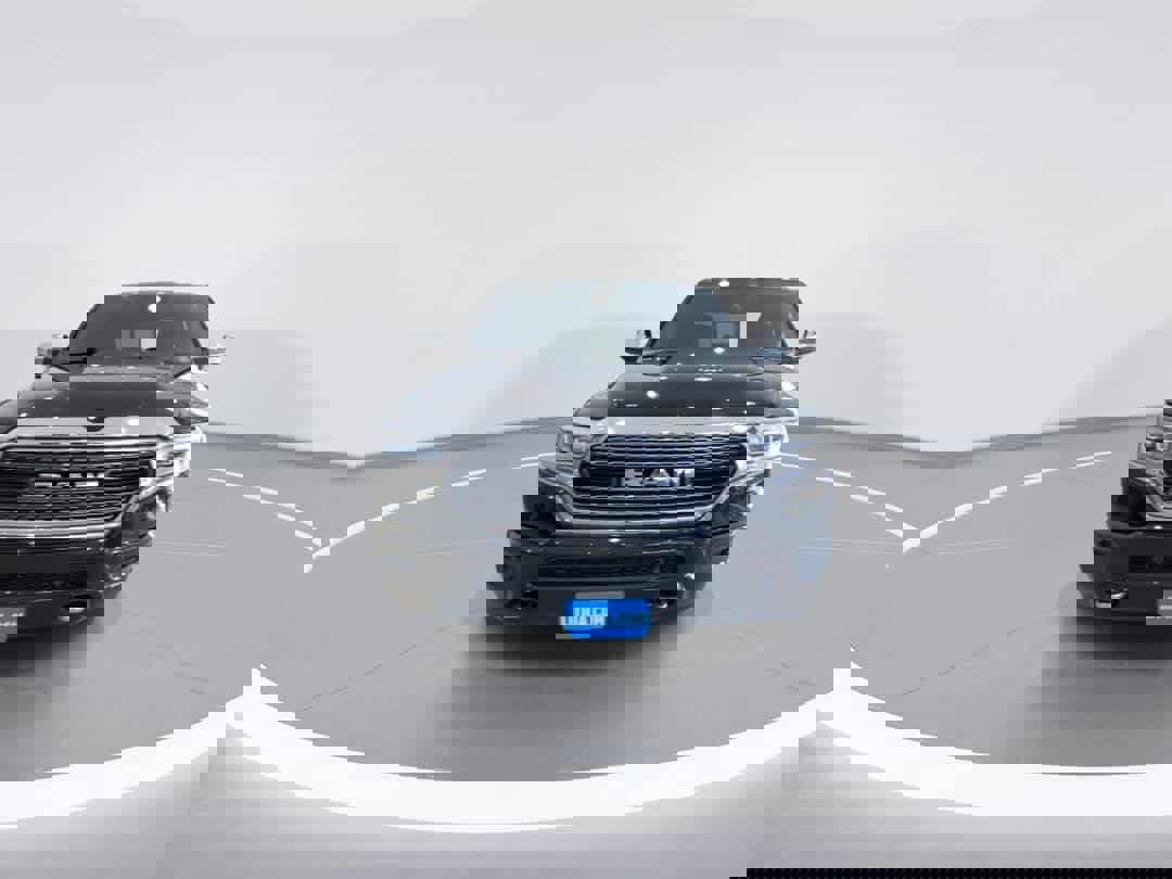 Used 2020 RAM 1500 Limited w/ Body-Colour Bumper Group image 2