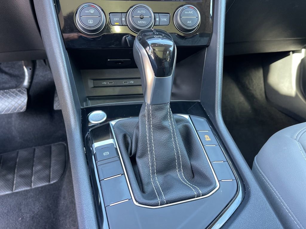 Used 2024 Volkswagen Taos SE image 14