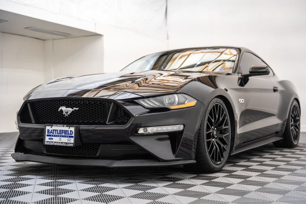 Used 2018 Ford Mustang GT w/ GT Performance Package RWD image 3