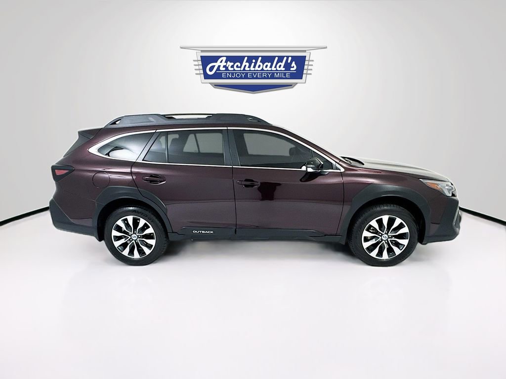 Used 2025 Subaru Outback Limited AWD/4WD image 8