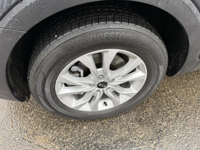 Used 2020 Kia Telluride LX image 13