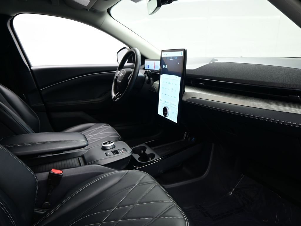 Used 2023 Ford Mustang Mach-E Select image 10