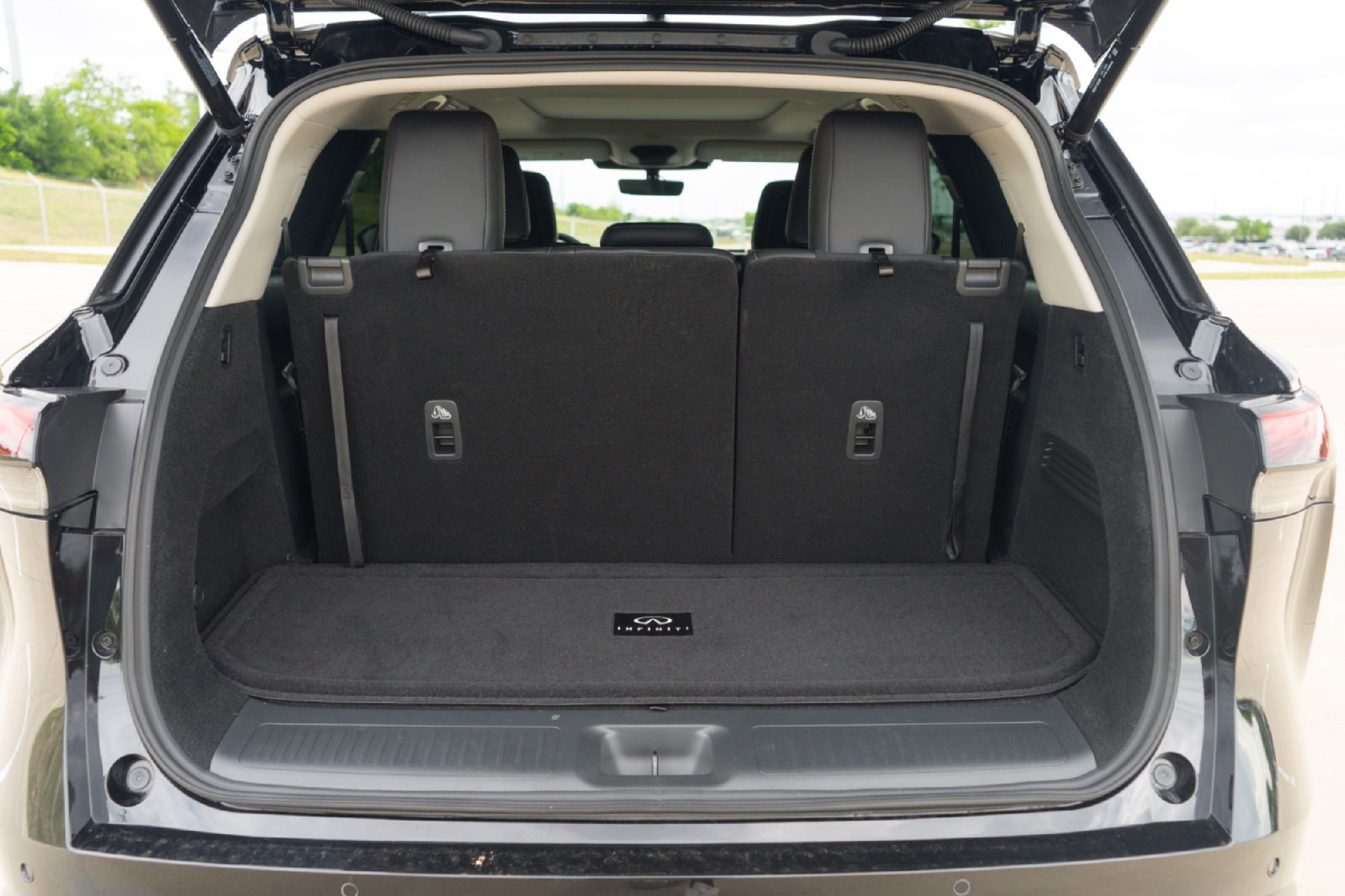 Certified 2026 INFINITI QX60 Luxe w/ Cargo Package image 27