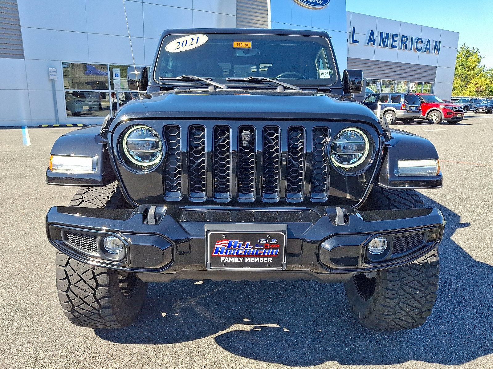 Used 2021 Jeep Gladiator Overland image 3