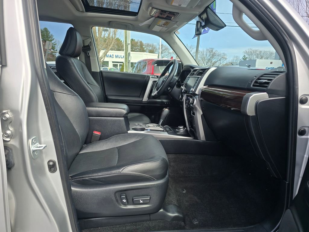 Used 2021 Toyota 4Runner Limited image 11