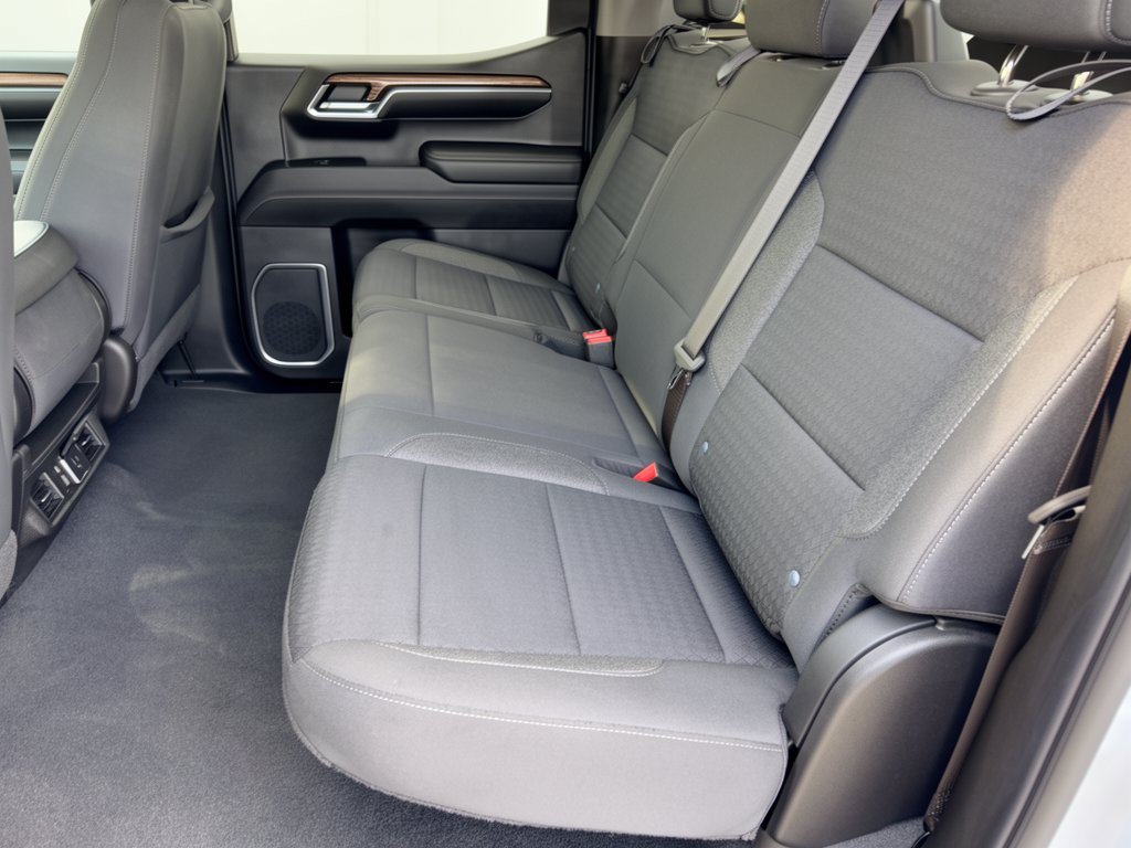Used 2023 Chevrolet Silverado 1500 LT w/ Protection Package AWD/4WD image 25