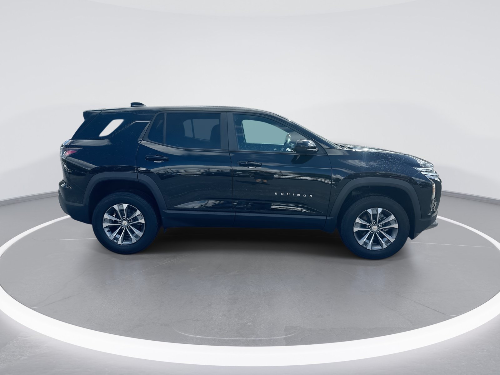 Used 2026 Chevrolet Equinox LT FWD image 10