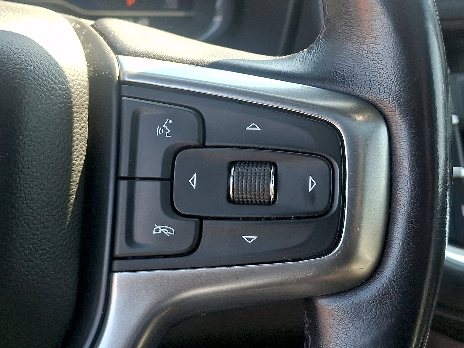 Certified 2022 Chevrolet Tahoe LT w/ LT Signature Package AWD/4WD image 21