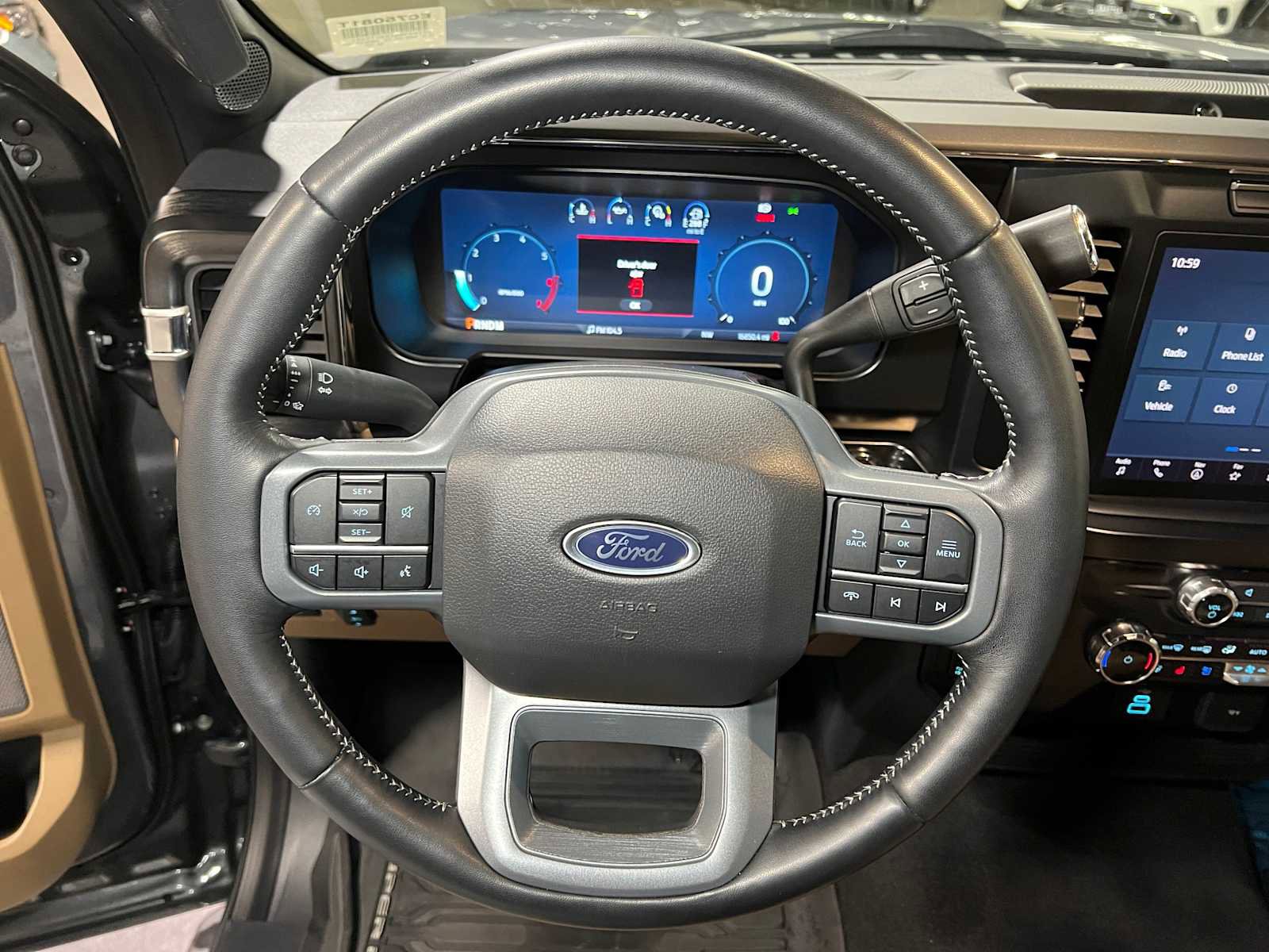 Used 2024 Ford F350 Lariat w/ Sport Appearance Package image 28