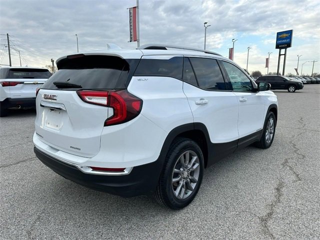 Used 2024 GMC Terrain SLT image 6