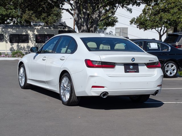 Used 2023 BMW 330i 330i w/ Premium Package image 8