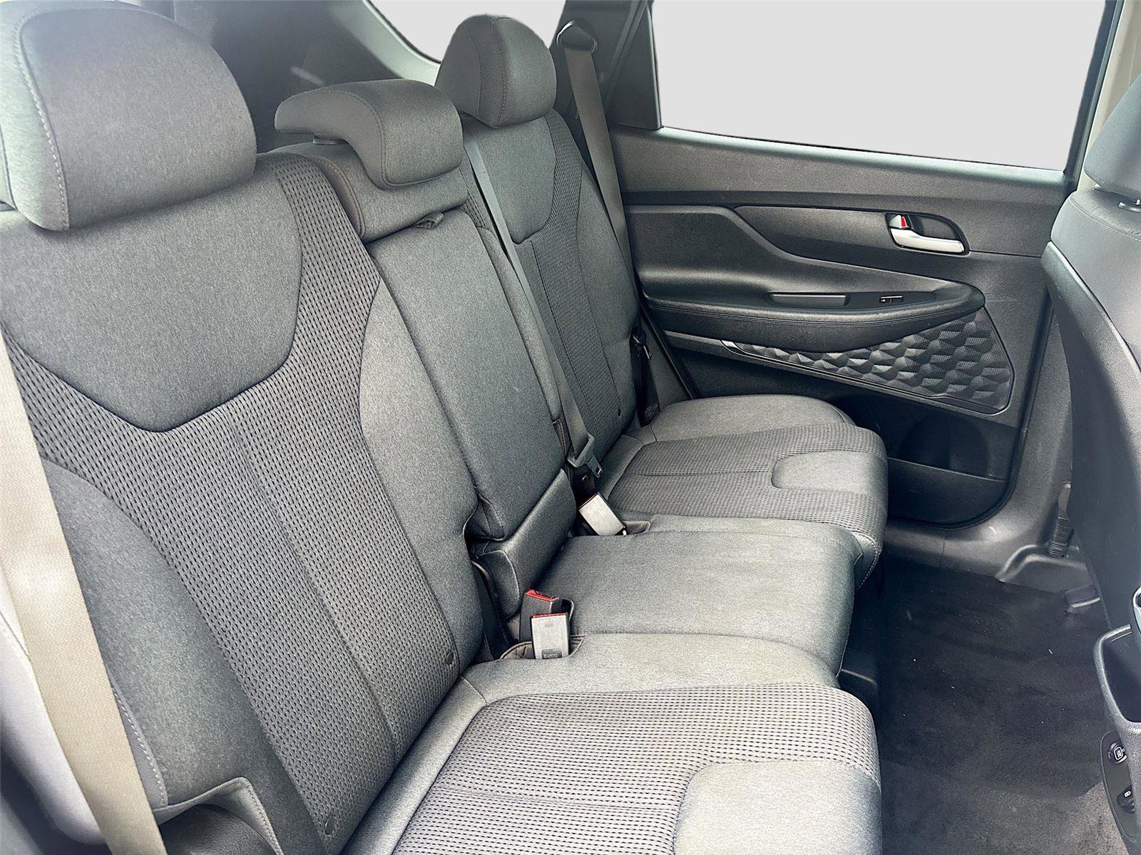 Used 2020 Hyundai Santa Fe SEL image 28