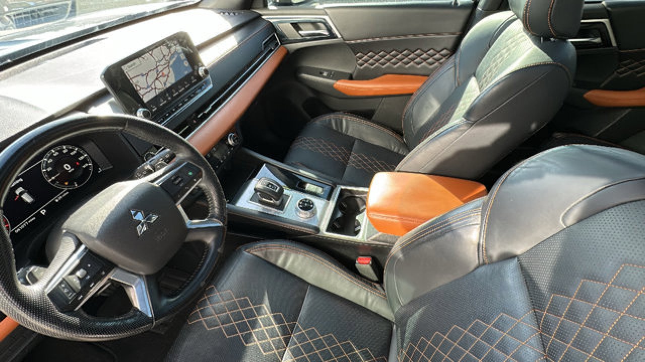 Used 2022 Mitsubishi Outlander SEL image 23