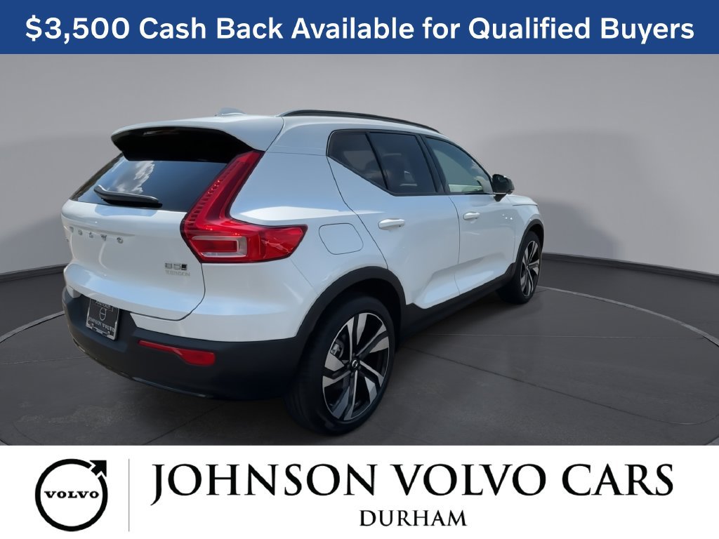 New 2026 Volvo XC40 B5 Plus w/ Climate Package AWD/4WD image 8