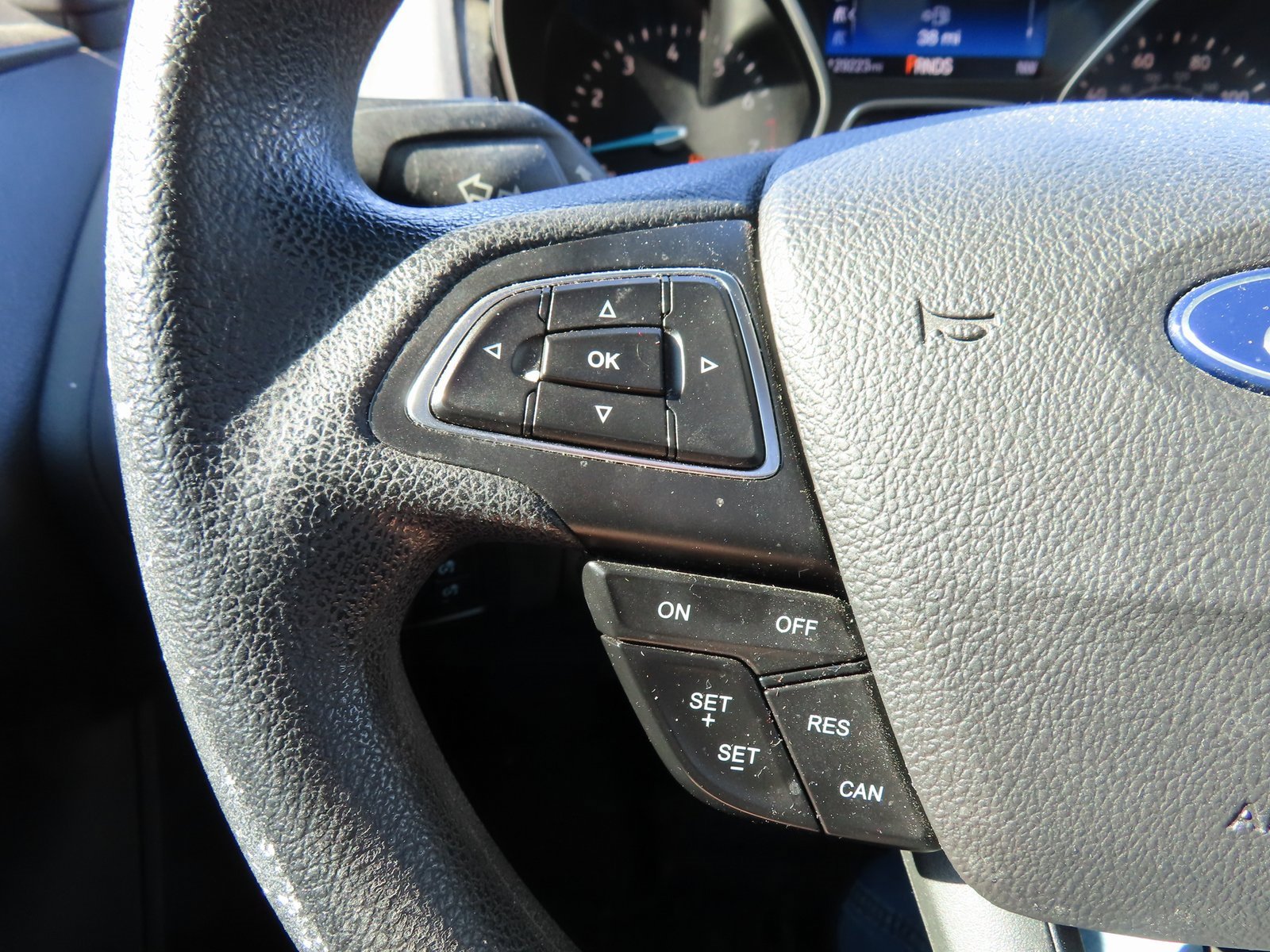 Used 2017 Ford Focus SEL image 14