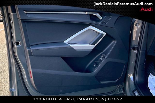 Used 2025 Audi Q3 2.0T Premium w/ Convenience Package image 15