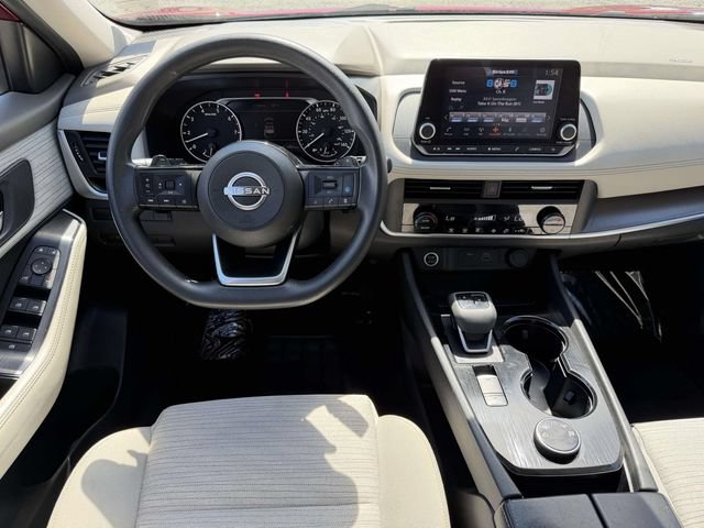 Used 2023 Nissan Rogue SV AWD/4WD image 3