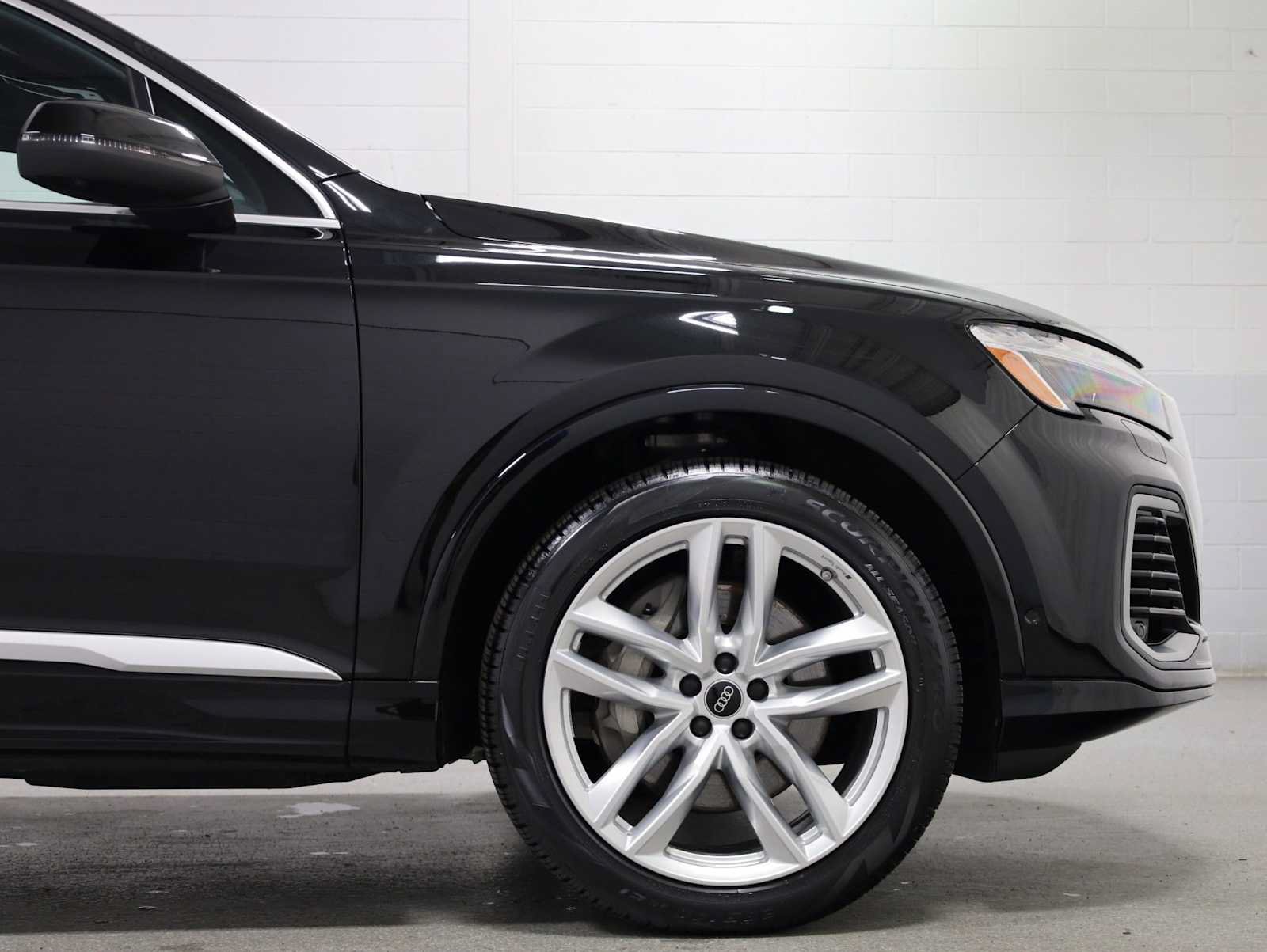 Certified 2025 Audi Q7 3.0T Premium Plus w/ Premium Plus Package AWD/4WD image 11