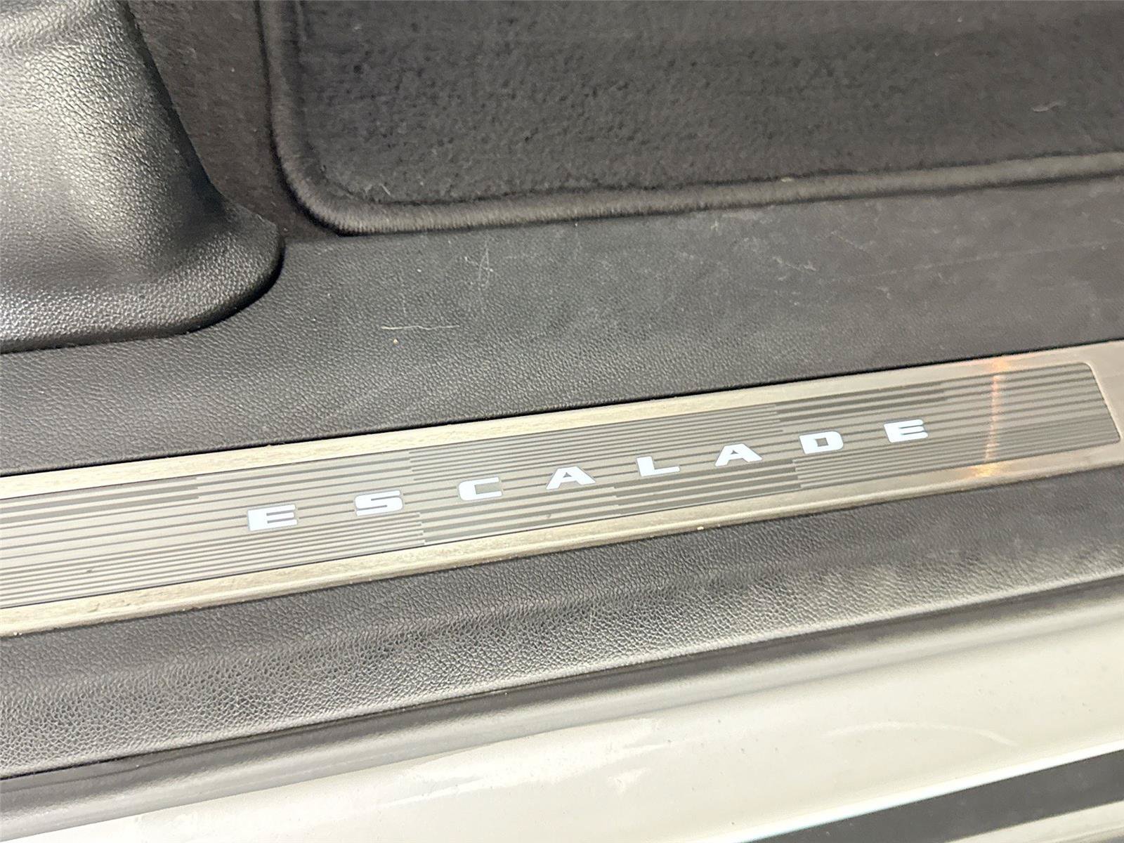 Used 2023 Cadillac Escalade Sport Platinum AWD/4WD image 37