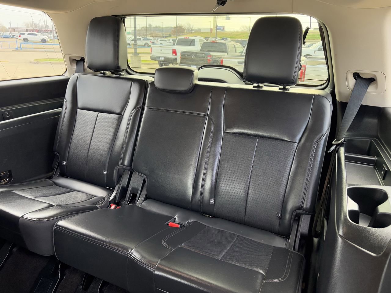 Used 2023 Ford Expedition XLT image 28