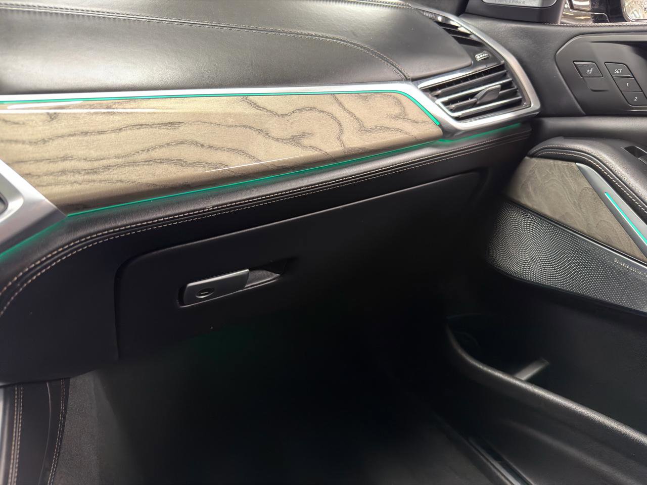 Used 2020 BMW X5 M50i w/ Executive Package image 25