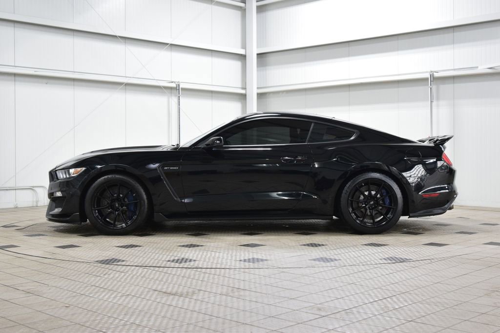 Used 2020 Ford Mustang Shelby GT350 w/ Technology Package image 4