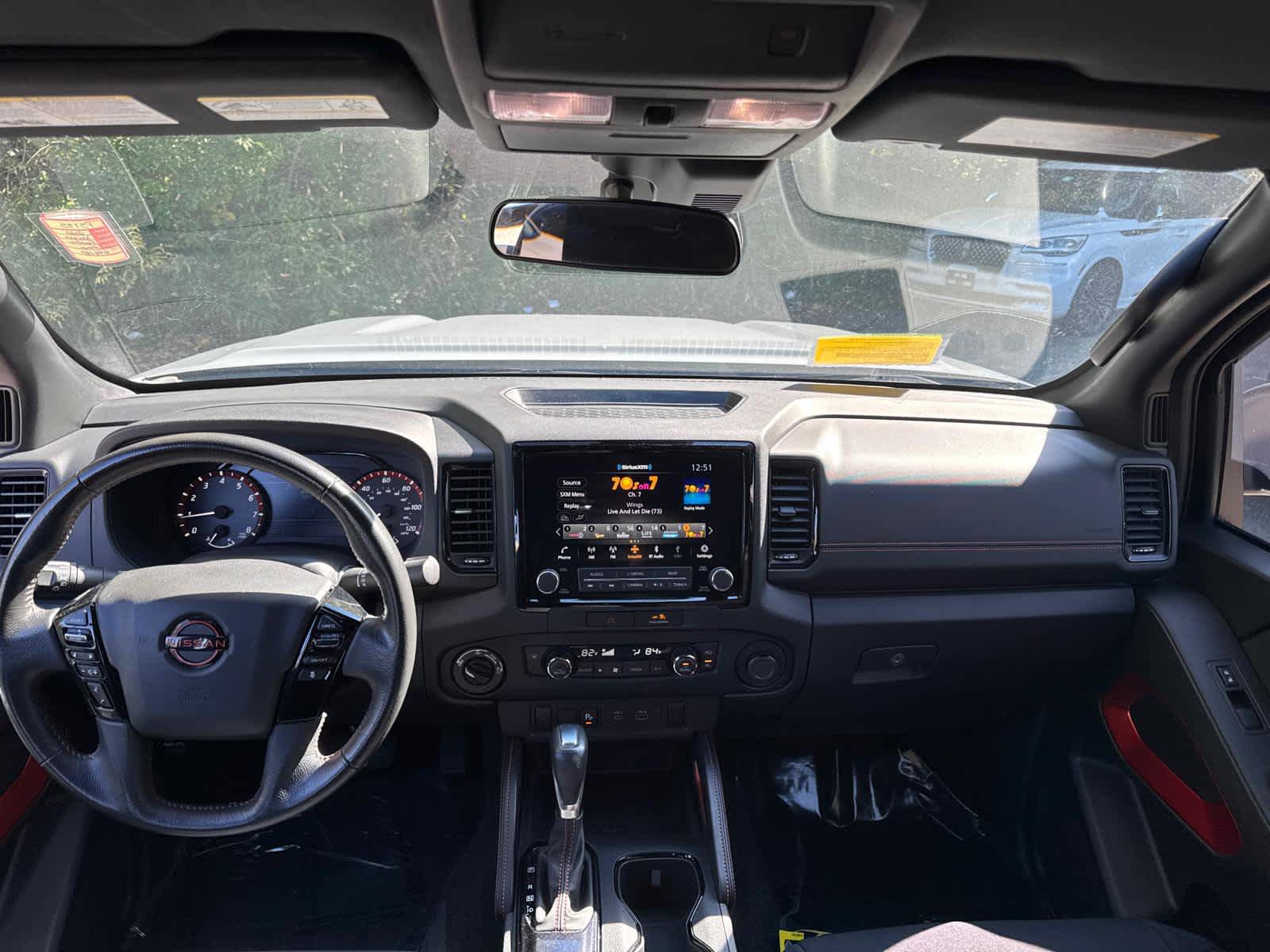 Used 2022 Nissan Frontier PRO-4X w/ Technology Package image 33