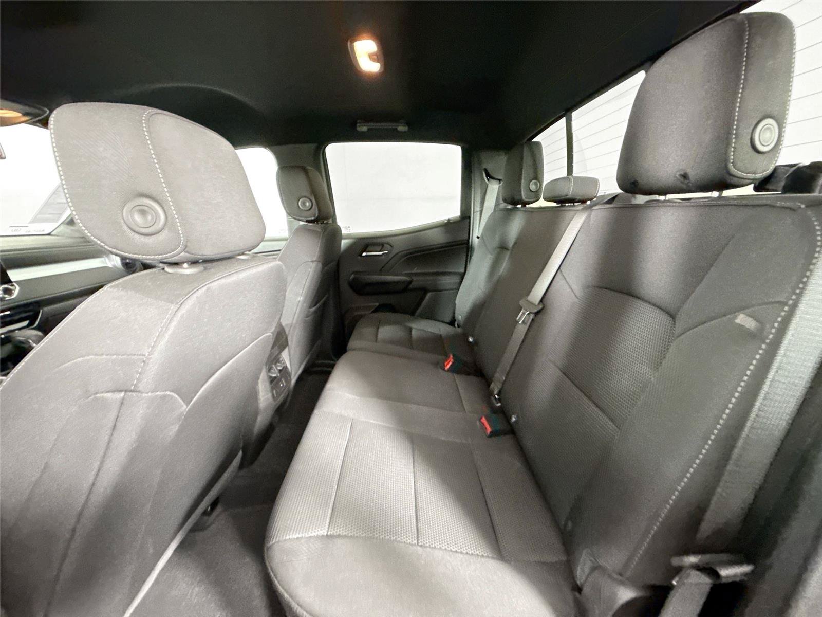 Used 2026 Chevrolet Colorado LT RWD image 28