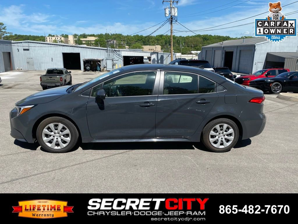 Used 2025 Toyota Corolla LE image 8