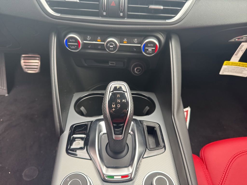 New 2026 Alfa Romeo Giulia AWD image 15