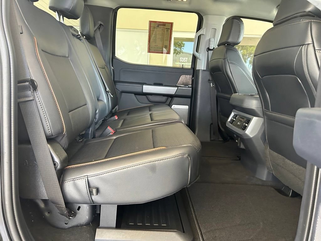 Used 2026 Ford F350 Lariat AWD/4WD image 32